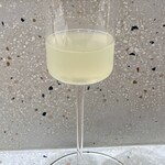 Haruka Murooka - 洋梨果汁の炭酸割り 柚子の風味