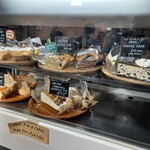 ダコタ ラスティック テーブル - 