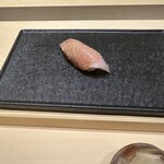 鮨 いわ貴 - ブリ　これが優勝かな