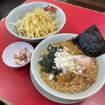 ラーメン 山岡家 - 