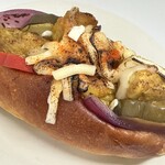 PARKER HOUSE BUTTER ROLL - グリル野菜&やわらかタンドリーチキンドッグ