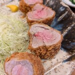 とんかつひなた - 黒豚の上ひれカツ、三元豚よりも肉々しい。