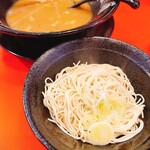 横浜家系ラーメン とんこつ本舗 - 