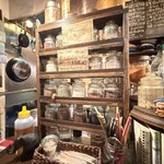 トリッピンスパイス - スパイス棚