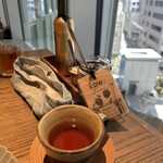 flour+water 虎ノ門店 - 20分に1杯、新しい紅茶がサーブされます