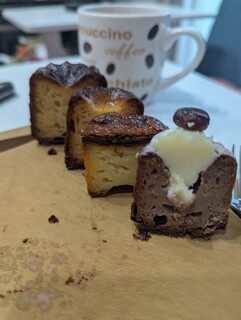 Tachimachi Cannele + Ekie Hiroshima Ten