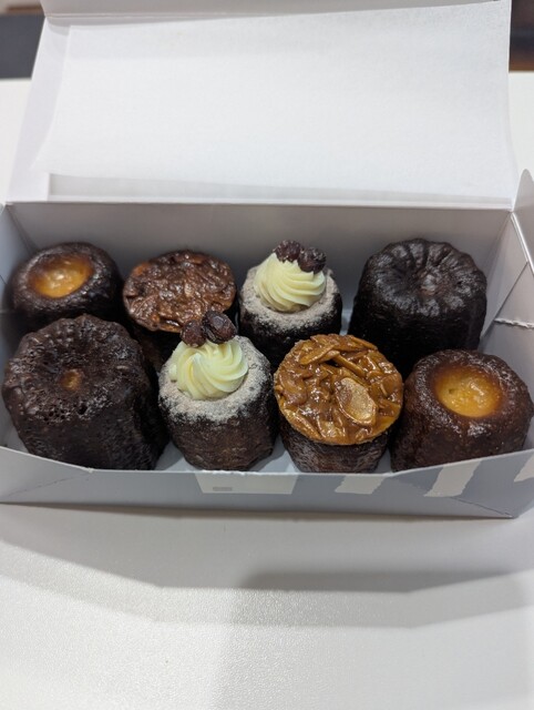 Tachimachi Cannele + Ekie Hiroshima Ten photo 2