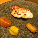 鮨処 凜 - 大将おまかせ　１５０００円（税込）　一品料理-６　根室産銀宝　燻製らっきょと梅肉で【２０２５年１月】