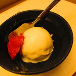 鮨処 凜 - 大将おまかせ　１５０００円（税込）　デザート　バニラアイスとフローズンチョコあまおう【２０２５年１月】