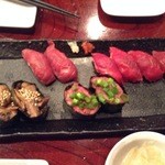 肉寿司 大井町店 - 肉寿司に惹かれて行ってみた！
                                美味しかったです。
                                ガリ＆セロリのピクルス的なものも美味