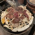 モンゴリアン バーベキュー ラムジン - 味付きマトン