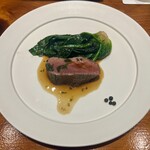 馳走西健一 - 清沢雌鹿肉　ちぢみほうれん草　玉露のソース