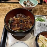 うなぎ屋　たむろ 本丸 - 