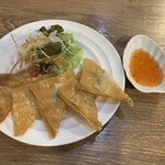 イサーンキッチン タイ料理&タイ居酒屋 - 名前はちょっと忘れてしまいました。揚げワンタンのような料理。