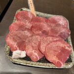 精肉卸問屋直営焼肉店 牛次郎 - 