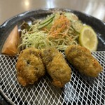 すみれ - カキフライ、美味しいけど小さ目。今年は不作？