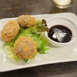 居酒屋SANUFA - 紅イモコロッケ(600円)