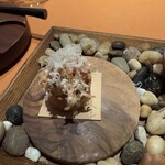 モノリス - 桜海老、パルミジャーノレッジャーノ、オニオンキッシュ