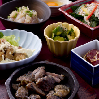 We offer course dishes featuring the signature dishes of the long-established chicken restaurant "Mansaku."