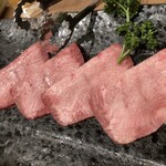 炭火焼肉　 牛正 - 