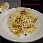 丿貫 - 牡蠣のあえ玉の麺と油ダレ