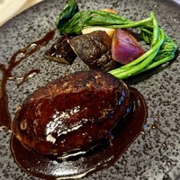 フレンチレストラン やまもも - 友人のオーダーしたハンバーグ