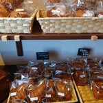 HOLLY NO.3 CROISSANT - 