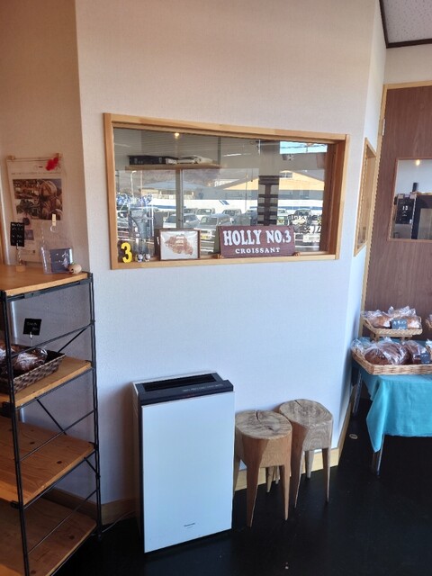 HOLLY NO.3 CROISSANT - 久慈（パン）の写真