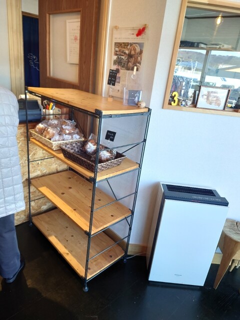 HOLLY NO.3 CROISSANT - 久慈（パン）の写真