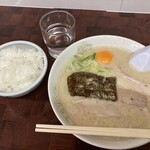 来久軒 - 小飯200円 沢庵…無くなったのは寂しい