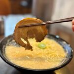 東京豚骨拉麺 藤丸 - 味噌ラーメン　950円