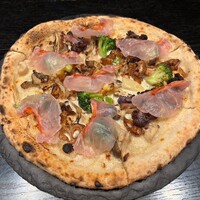 800°DEGREES ARTISAN PIZZERIA - 