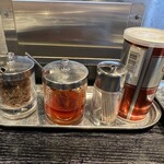 支那ソバ 小むろ - 卓上セット