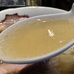 支那ソバ 小むろ - 塩スープ