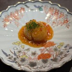 281677901 - ホタテの魚香ソースがけ