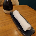 オンリー - 手巻きのおしぼり。アクリルトレイが可愛い