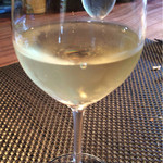 ブラン・ピエール - グラスワイン（600円）。シャルドネ。