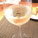 ブラン・ピエール - グラスワイン（850円）。ソーヴィニヨン・ブラン。