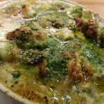 麹町ビストロ 階段の途中 - タコとホタテのエスカルゴバターグリル；アップ