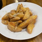 ゆんたく酒場 八重山 - アンチョビポテト