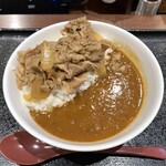 吉野家 - 料理写真:肉だく牛魯珈カレー ¥839