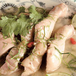 ニャーヴェトナム - 鶏肉のライムリーフ蒸し