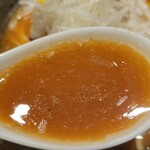 麦と麺助 - スープ