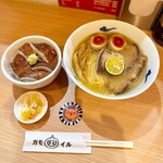 RAMEN ガモウスマイル - 