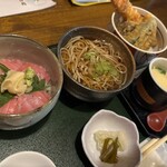 郷土料理　味勘 - 三味（さんみ）丼。