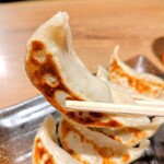 肉汁餃子のダンダダン - 焼餃子リフト