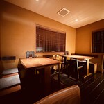 手打ち蕎麦 三乗 - 内観 / テーブル席