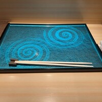 札幌 鮨 よこ田 - 本日のランチは札幌にオープンしたばかりのよこ田さん訪問となりました。寿司と天ぷらがいただけるということで楽しみです！