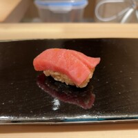 札幌 鮨 よこ田 - 中トロ　※このビジュアルだけで旨いって分かりますよね！はい！美味しかったです！w