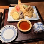 手打ち蕎麦 三乗 - 天タネ盛合せ